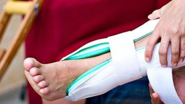 השחקן עבר ניתוח לשחזור הרצועה