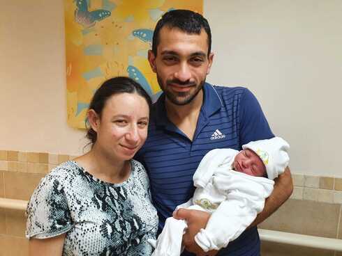 יעקב, אלונה והתינוקת מיאל מזרחי