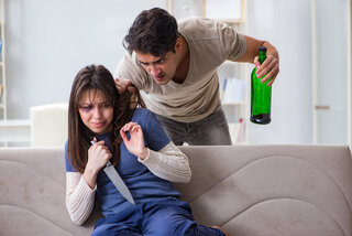 ויכוח התפתח בין בני הזוג שהיו בגילופין