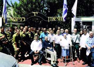 עשרות שורדי שואה שחיים בכבוד