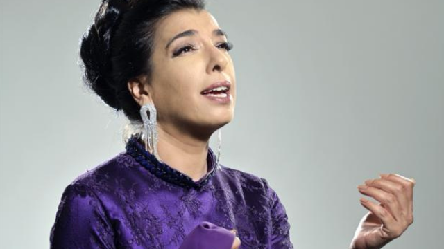 הזמרת דיקלה במופע "אינתה עומרי"