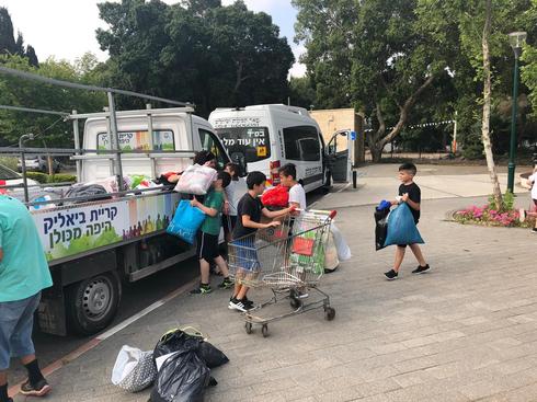בזרועות פתוחות התרומה המרגשת של תושבי קרית ביאליק